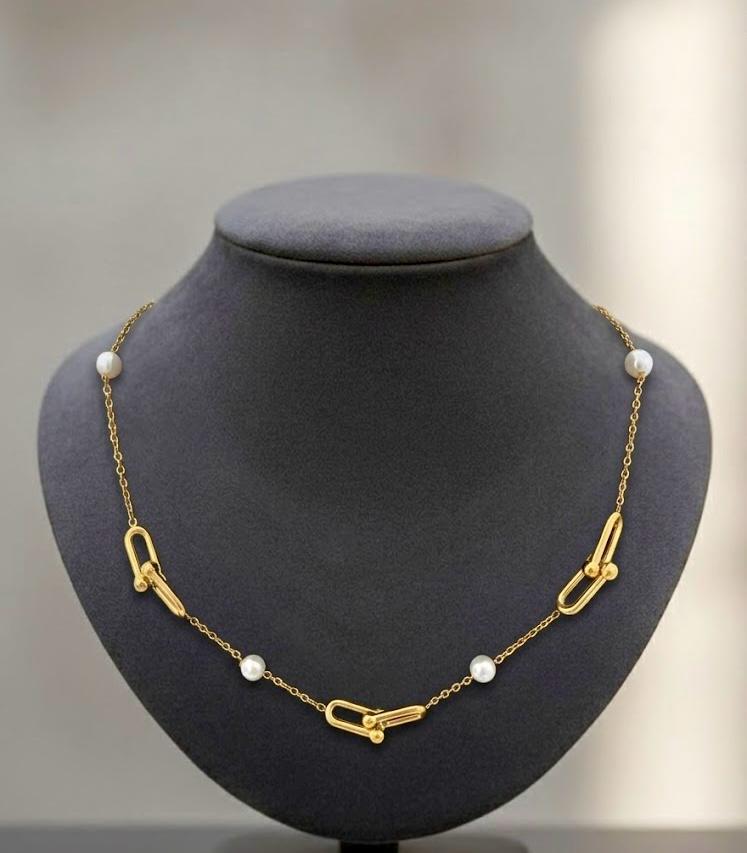 Gold With Pearl Neclace Stainless Steel