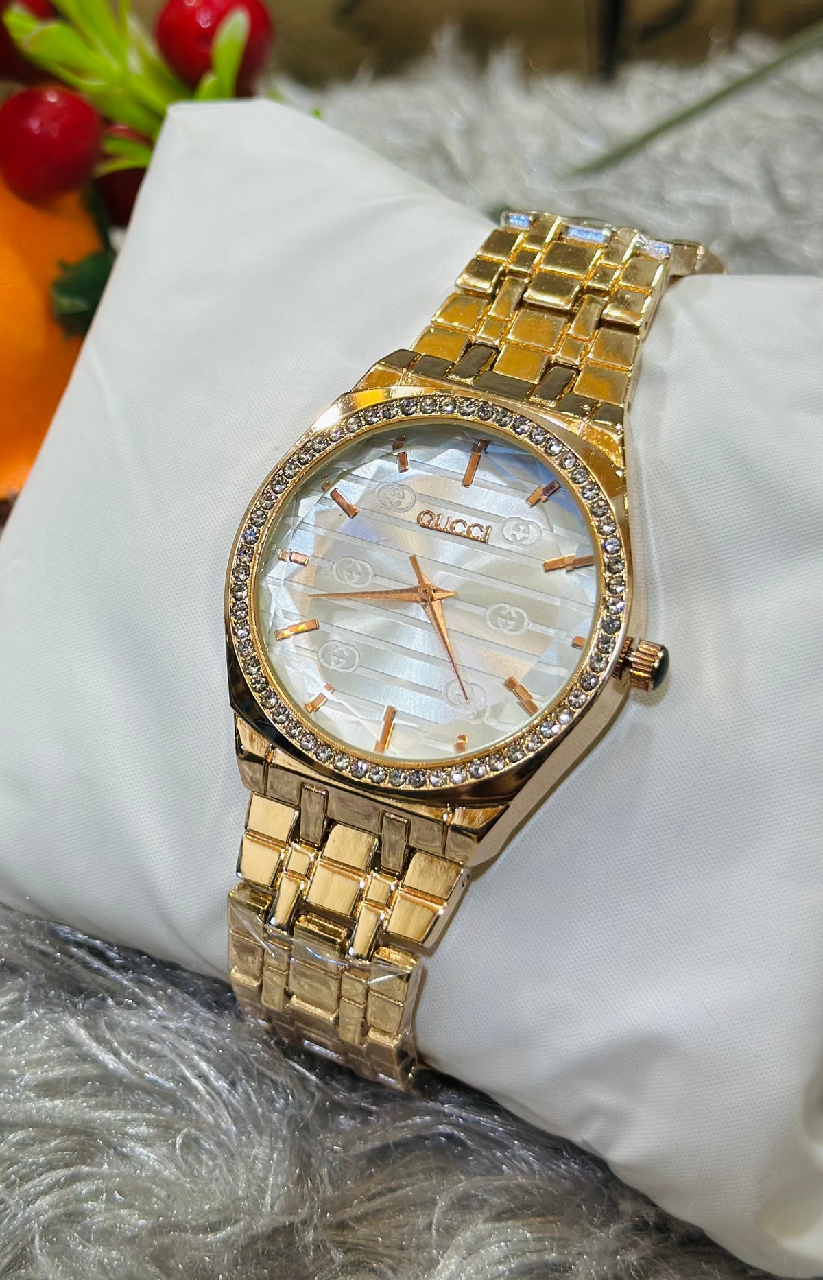 Gucci Rose Gold Women Watch
