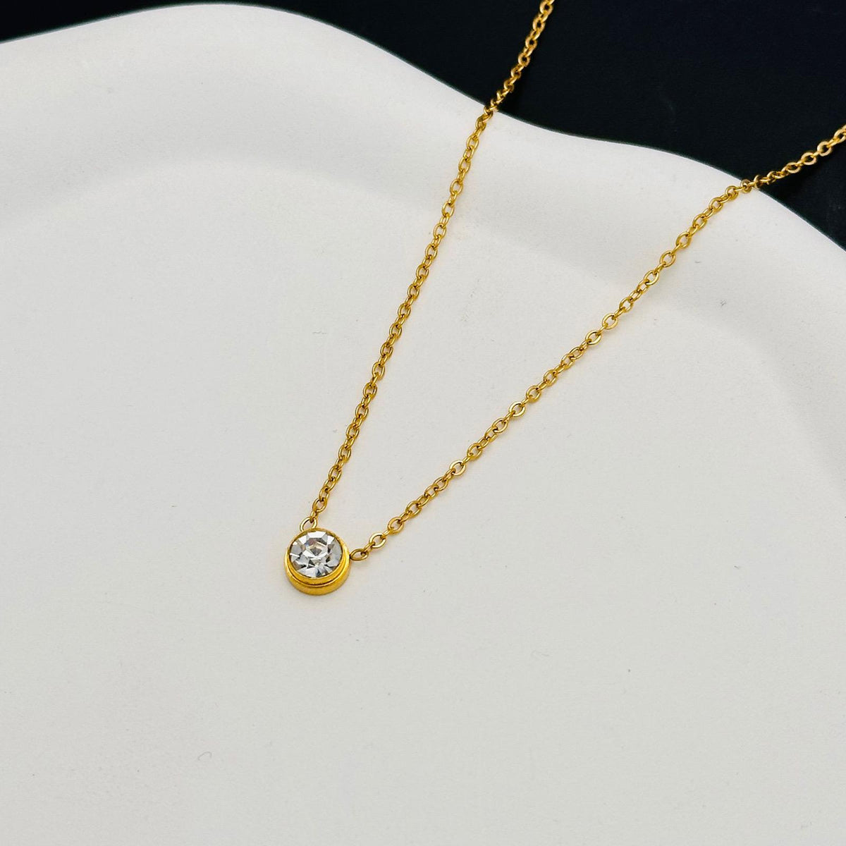 Mini White Pendent Stainless Steel Neclace