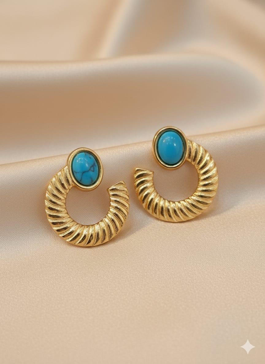 The Crown Heart Earrings