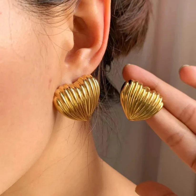 Quninn Heart Earrings
