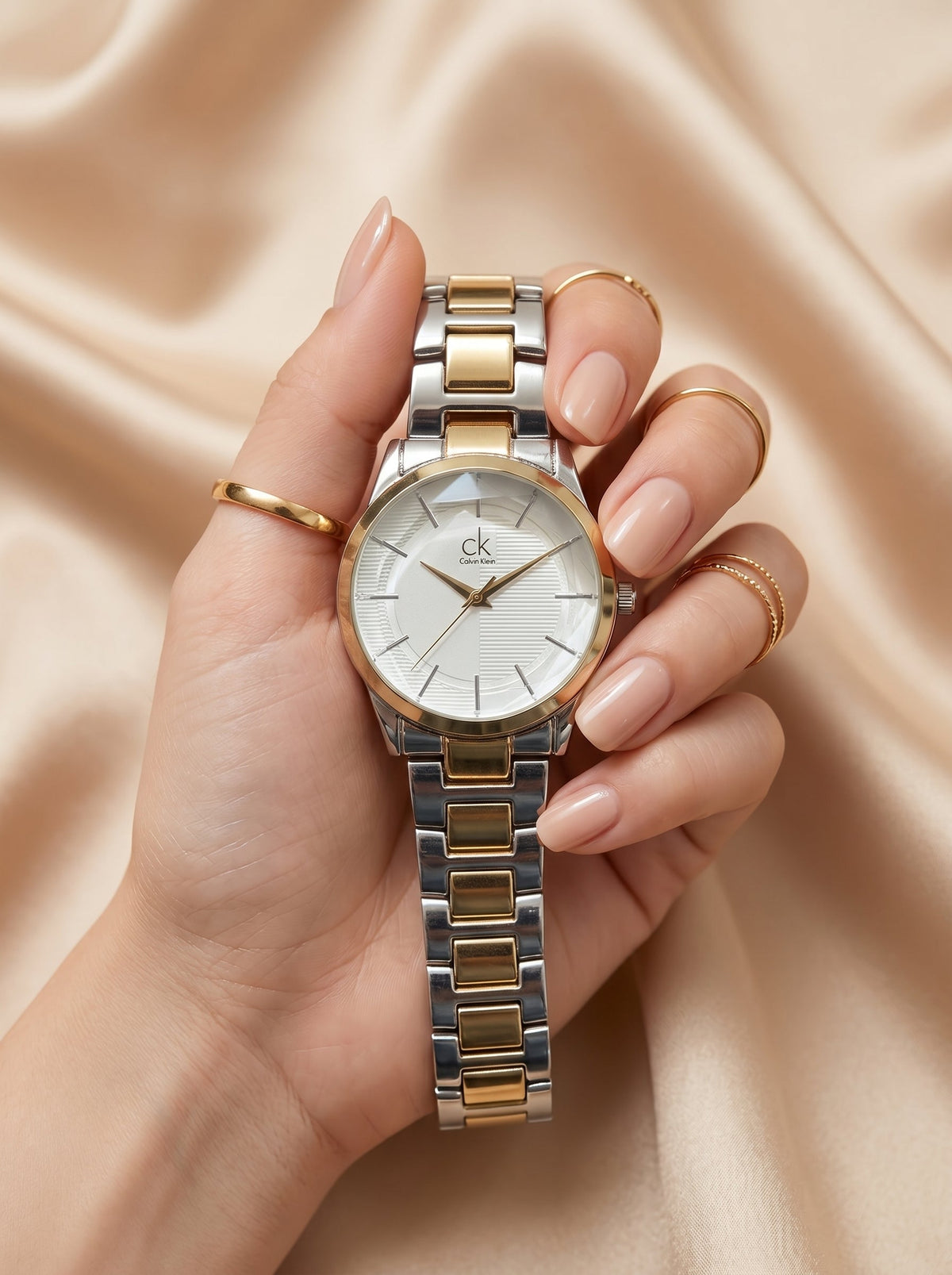 Aoerbo Quartz Two Tone Women Watch