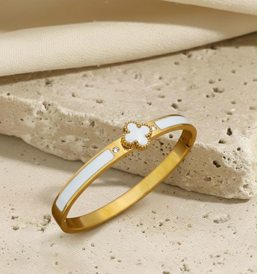 White Clover Stainless steel Bangle