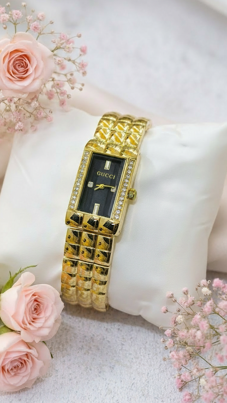 Gucci Gold Shackle Women Watch (Black Dial)